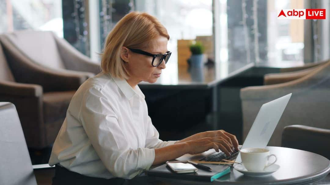 Cancer Risk: Sitting continuously for more than 30 minutes can increase the risk of cancer, claims new research, know the reason for this.