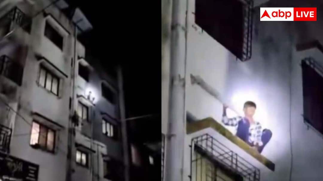 Thief Viral Video: Amazing! The thief who came to steal got trapped in the building, the people of the colony rescued him; watch video