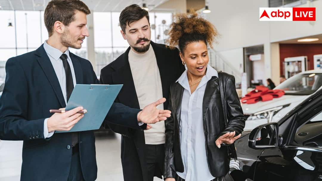 Avoid Dealer Fraud: While buying a car at the showroom, dealers cheat in RTO and insurance like this, keep these things in mind