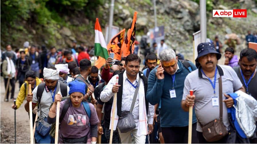 Crowd of devotees gathered in Amarnath Yatra, till now 4.14 lakh devotees have seen Baba Barfani.