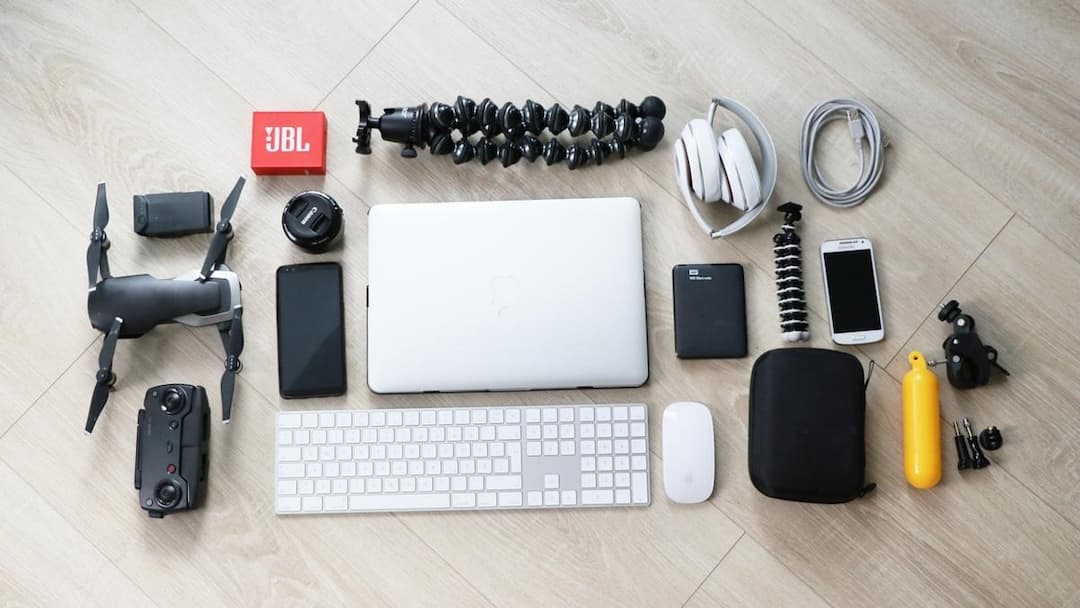 These 5 Bluetooth devices are very useful for the elderly! Makes everyday life easier